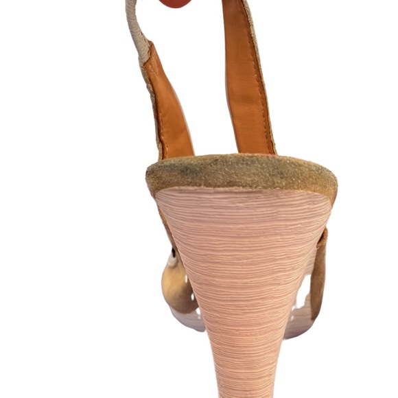 Coach Athena Wedge Size 5.5 - Picture 9 of 10